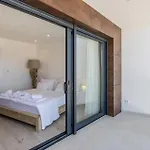 Сasa de vacaciones Luxurious Home In Razanj Ražanj