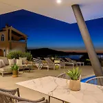 Luxurious In Razanj