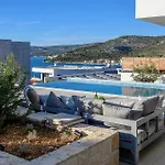 Luxurious Home In Razanj * Ražanj