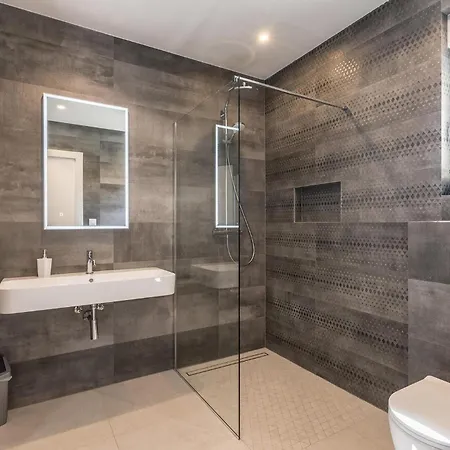 Ferienhaus Lovely In Ražanj