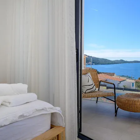 Holiday home Lovely In Razanj